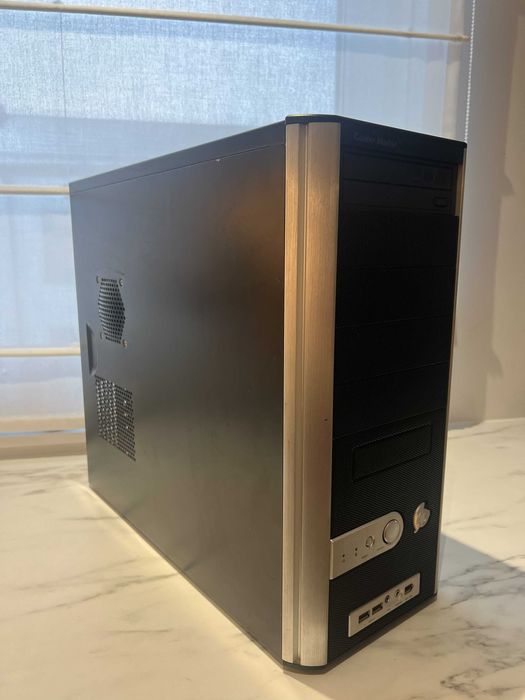 Obudowa Cooler Master - 5 zatok 5.25" + napęd DVD-RW