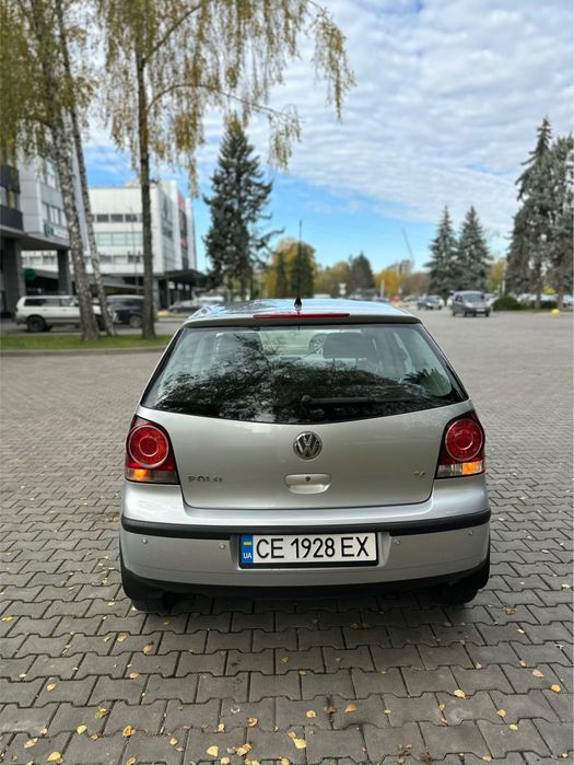 продаю VOLKSWAGEN  polo 2008