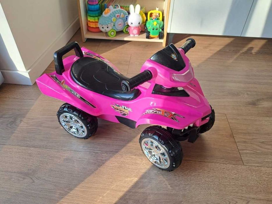 Jeździk Quad dla dziewczynki jeździdełko autko pchacz led klakson
