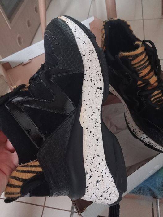 Adidasy damskie rozmiar 38 raz założone polecam