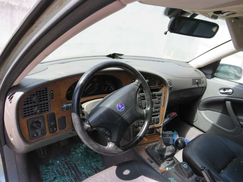 SAAB 9-5 2.3 de 2003 - Peças Usadas
