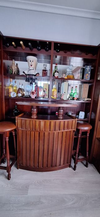 Móvel bar para salão de estar