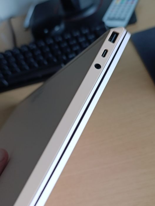 Surface Laptop GO - Bateria 95%