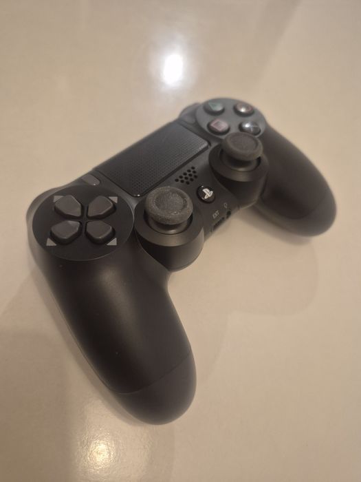 Pad dualshock do PS4, czarny oryginalny, model ZCT2E