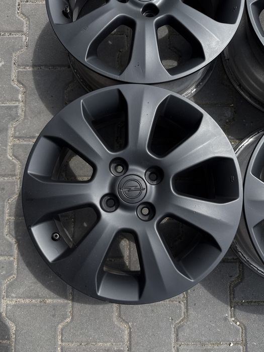 Felgi aluminiowe 15 cali 5,5 J 4x100 Opel Agila
