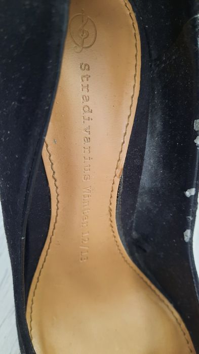 Szpilki Stradivarius