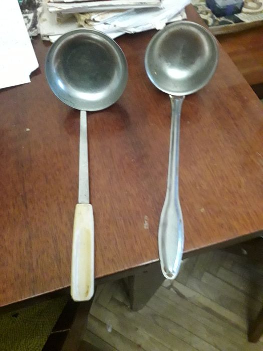 Шампури,Хрусаль. таріл , самовар-4000грн ,відерко на лід для шампа.опо