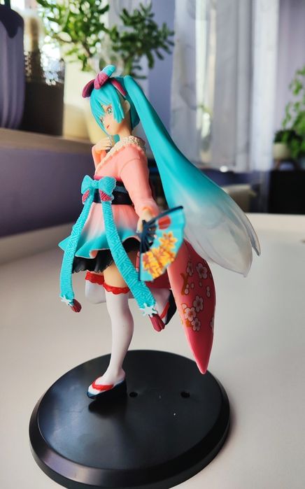 Hatsune Miku - figurka.