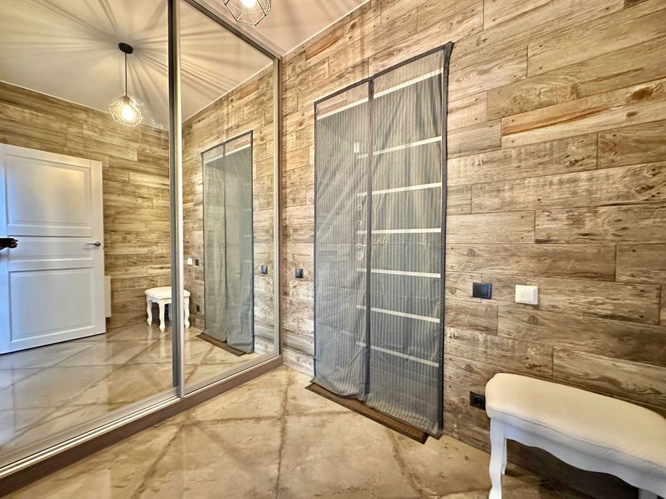 Будинок з якісним ремонтом, мінімальне оформлення, держ. програми