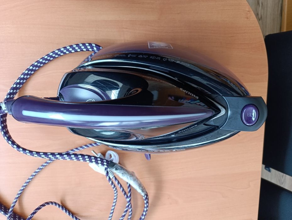 Парогенератор Philips PerfectCare Aqua Silence GC8650/80 — швидке і легке прасування!