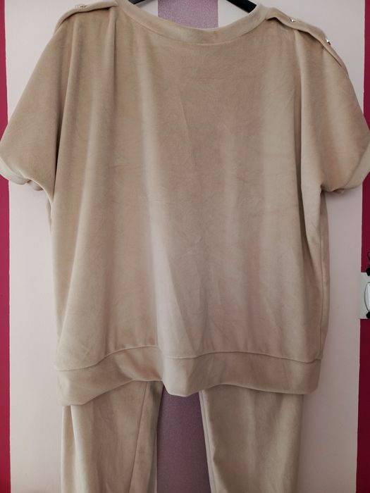 Komplet welurowy beż uniwersalny Made in Italy