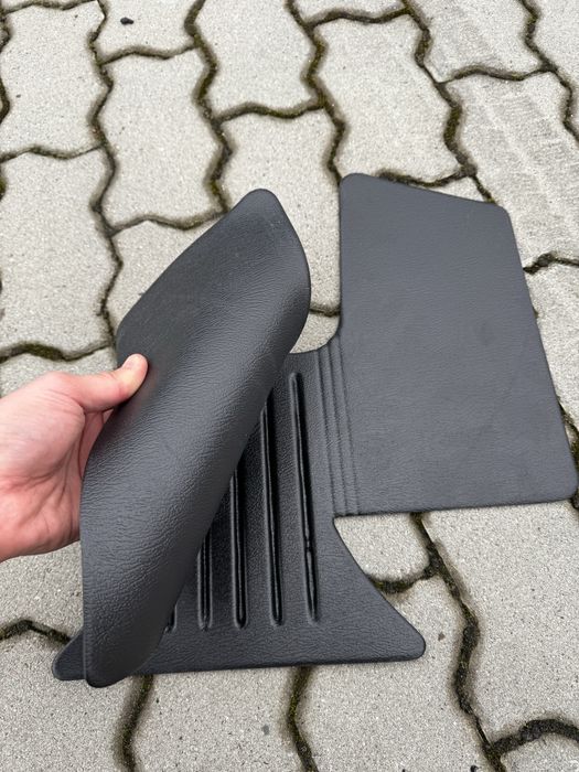 РЕЗИНОВІ КОВРИКИ у салон та багажник НА ВСІ МАРКИ АВТО,гумові