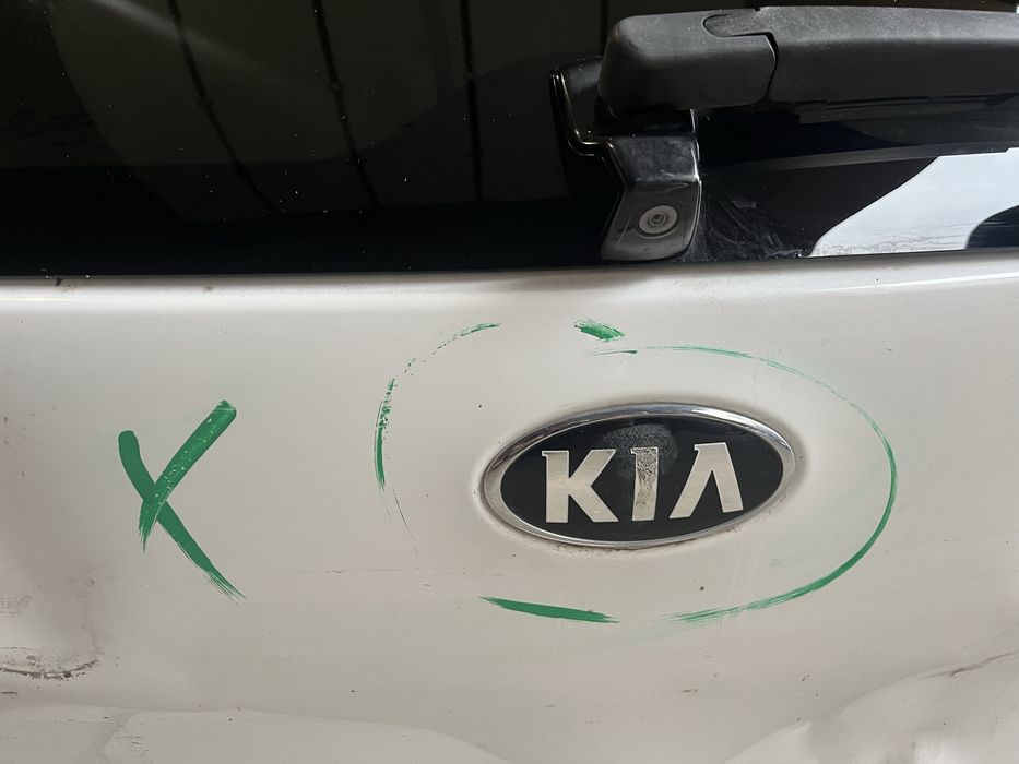 Кришка багажника Kia Niro