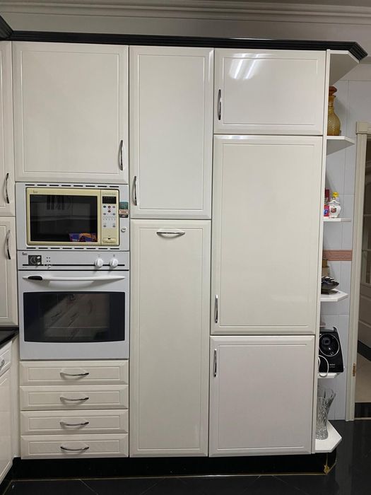 Cozinha com/sem bancada de pedra