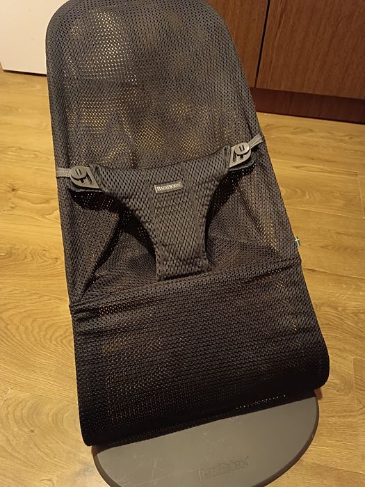 Шезлонг гойдалка BabyBjorn від народження до 2 років