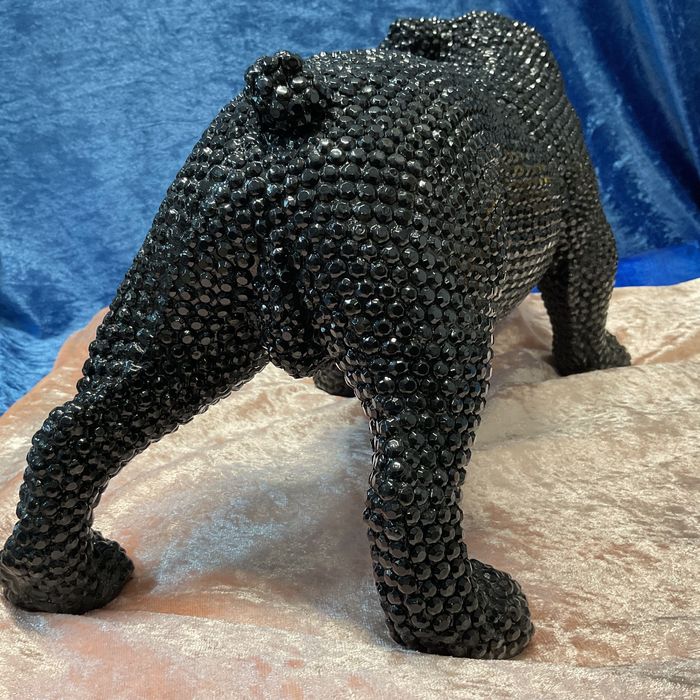 Cão buldog escultura com 37x20x12 cm