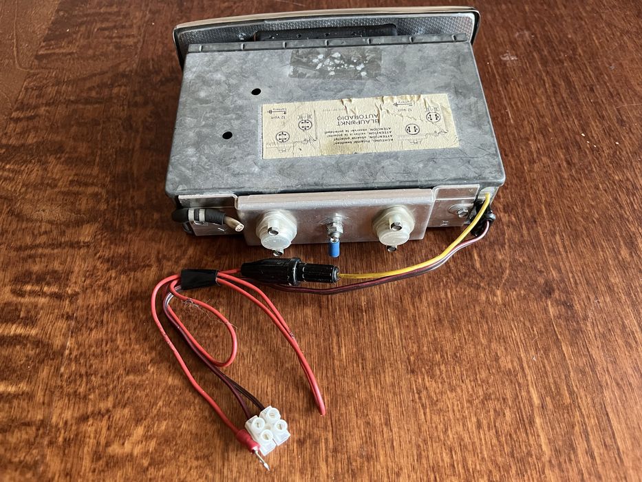 Radio samochodowe Blaupunkt Wiesbaden Automatic