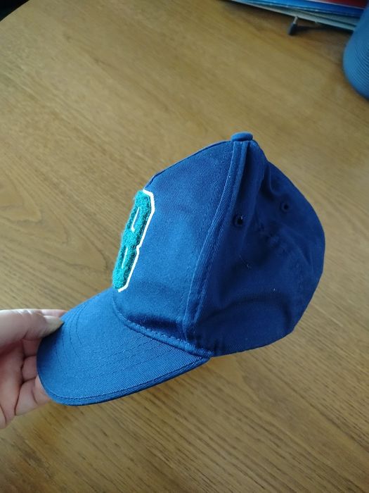 Czapka z daszkiem r. 52