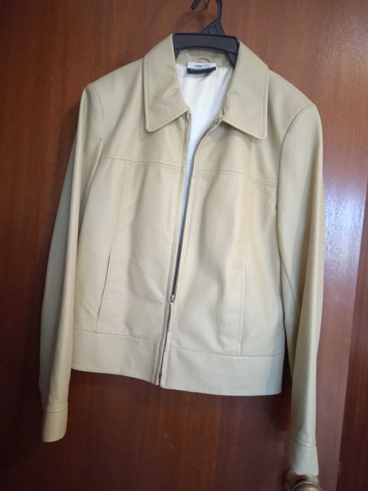 Blusão de pele genuína pouco usado