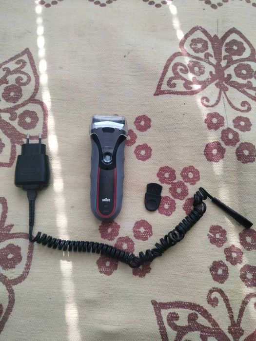 Бритва электрическая Braun 320s-4 с триммером