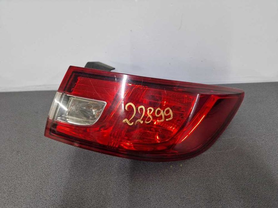 Renault Clio IV Lampa Prawy Tył