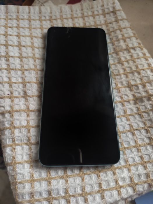 OPPO A78 usado em bom estado