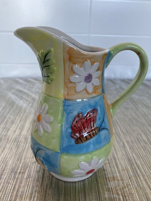 Jarro de vitage pintado em mâo