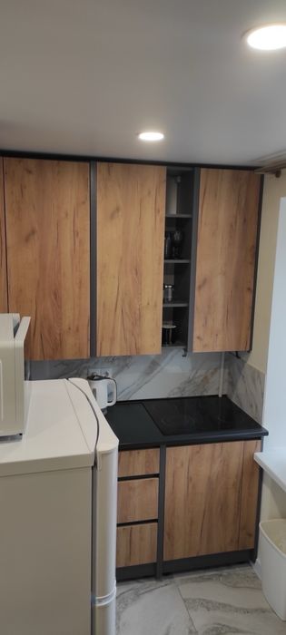 Продам 1кв Центр  4/9 36200 без комиссии!!