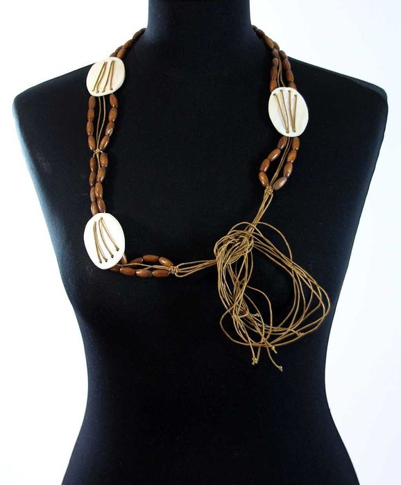 Pasek lub naszyjnik rękodzieło brązowy - permut .