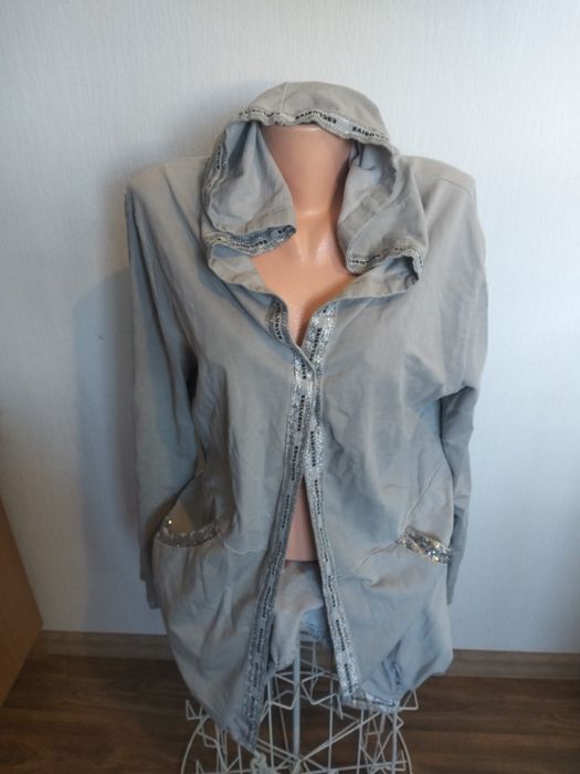 Жіночий бу кардіган