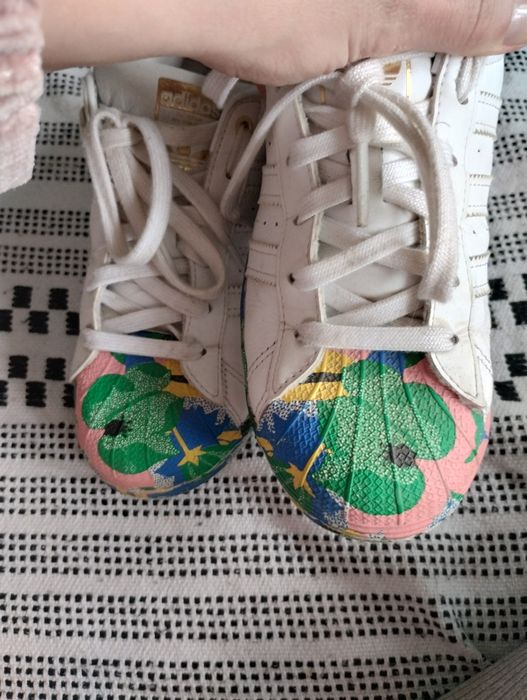 Adidas Superstar W "Her Studio London"