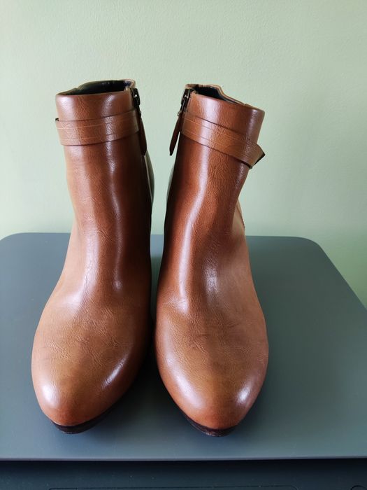 Buty damskie skórzane firmy Next rozmiar 40