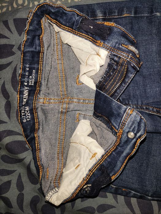 Calças de ganga Primark, tamanho 6/7 anos, modelo skinny