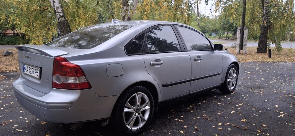VOLVO S 40 2.5 L