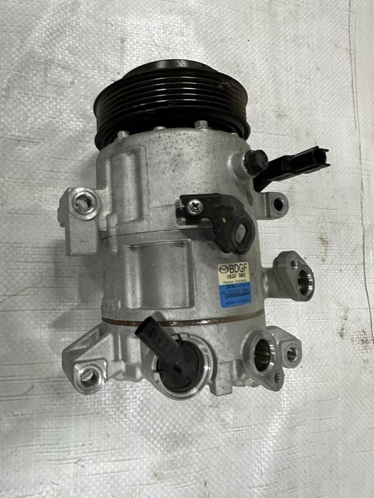 Компрессор кондиционера  разборка запчасти  Mazda 3 bp  сх30 2019+