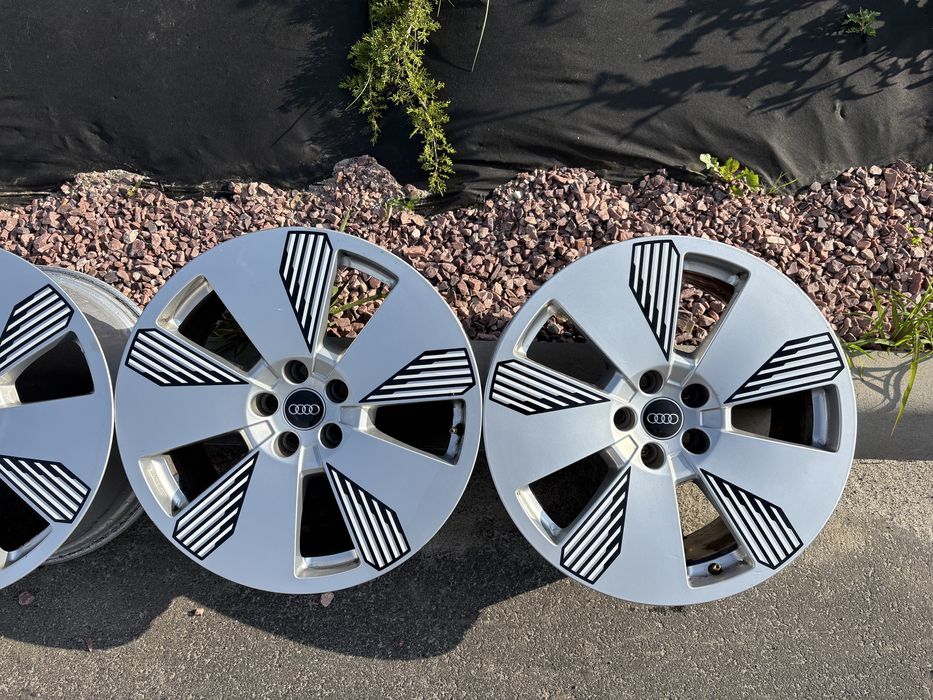 дисків оригінал Audi/Volkswagen 5x112 R19 Audi e-tron Q5 Q7 Q8 Id4 Id6