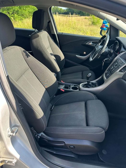 Opel Astra J 1.6 116km Cosmo