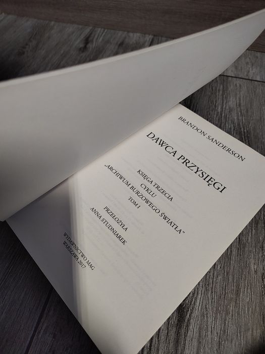 Brandon Sanderson "Dawca przysięgi" tom 1 i 2