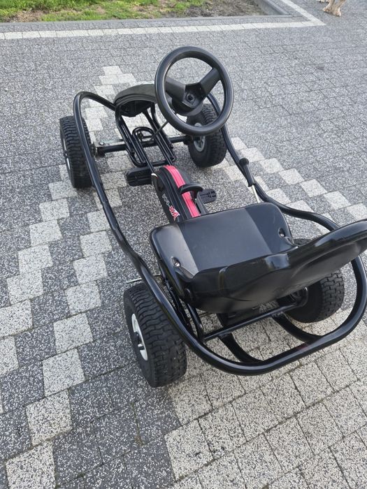 Gokart Kettler na pomowanych kołach
