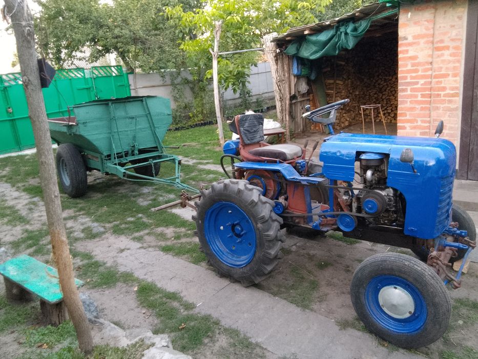 Продам саморобний трактор з прицепом-самоскид.