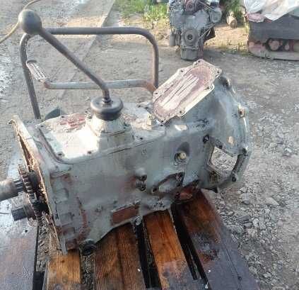 URSUS C-330 C-330M Skrzynia biegów nowego typu 88rok stan BDB