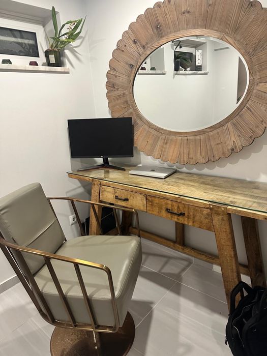 Cabeleireiro, centro de estética para trespasse na Rua João da Silva