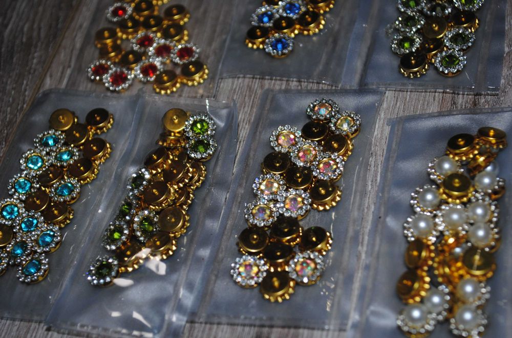 Обємні стрази, пришивний декор, жемчуг, паєтки, біжутерія 7 мм 7 упак.