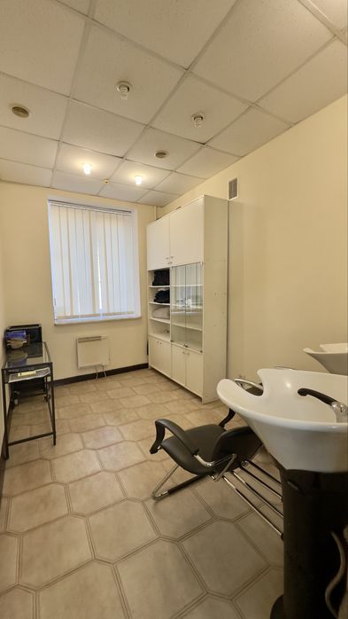 Продаж приміщення, 41,6 кв м , центр