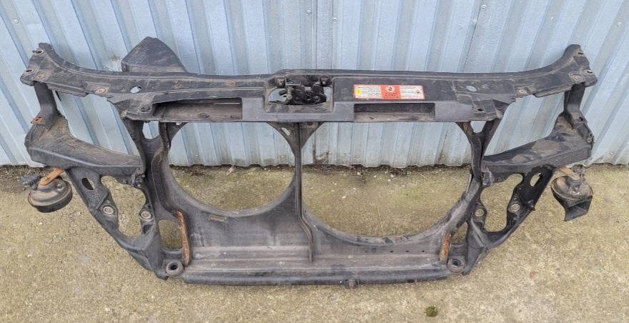Pas Przedni Audi A4 B5 1.9 TDI Avant