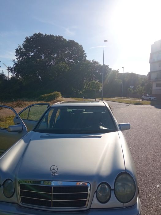 Mercedes Benz cinza para venda