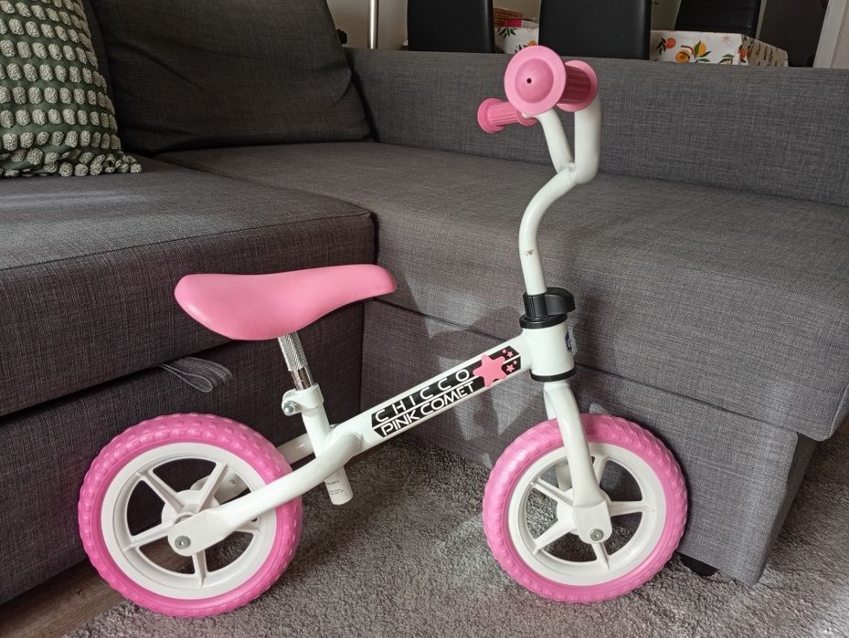 Bicicleta de Aprendizagem, sem pedais, da marca Chicco