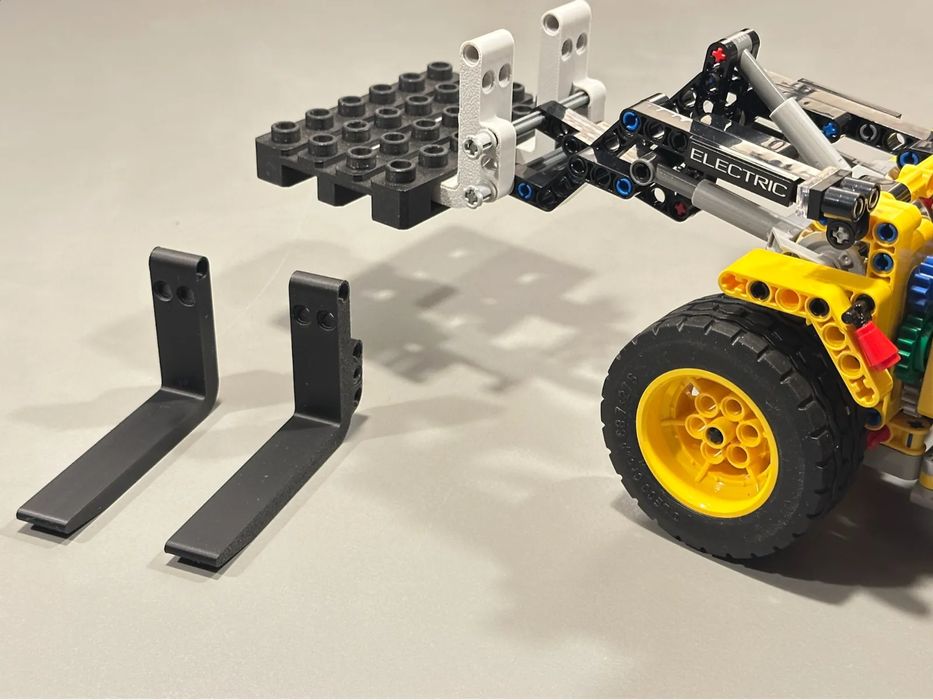 Acessório Empilhador LEGO Technic Volvo (para 42209)