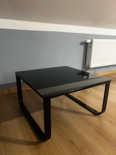 Szklany stolik kawowy