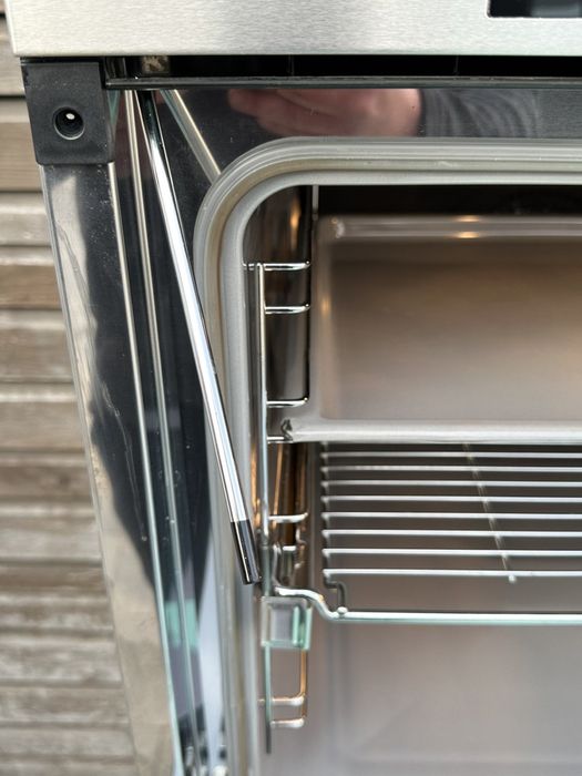 Багатофункціональна духова шафа Miele H5681B